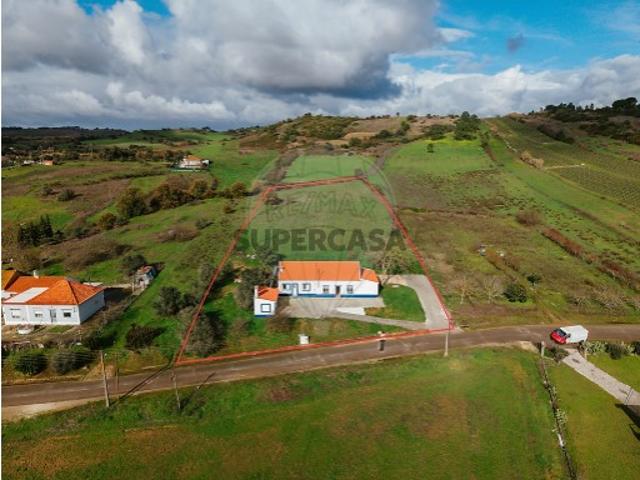 Moradia T2 em Manique do Intendente, V.N.De S.Pedro e Maçussa
