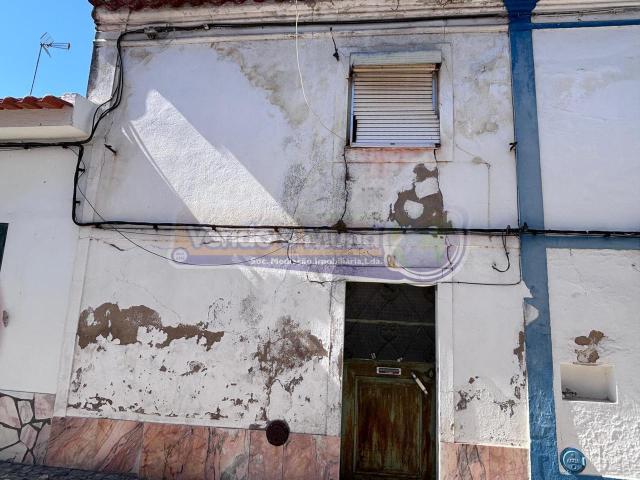 Moradia T2 em Mora MOR102