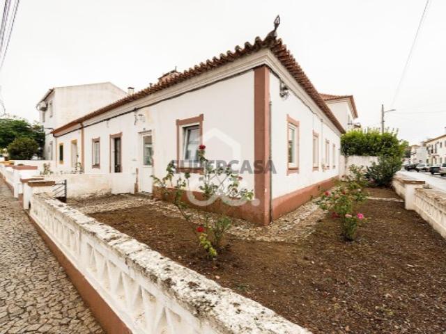 Moradia T2 em Nossa Senhora do Bispo