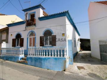 Moradia T2 em Aveiras de Cima