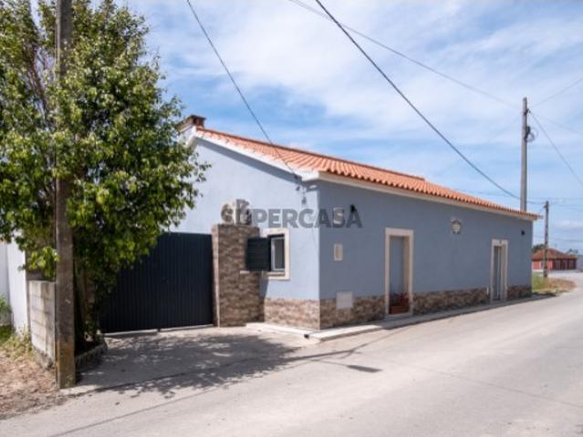 Moradia T2 em Abitureiras, Santarém