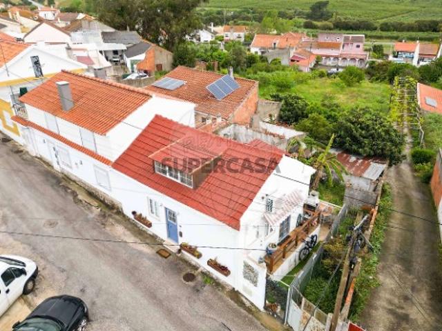Moradia T2 em Alcoentre