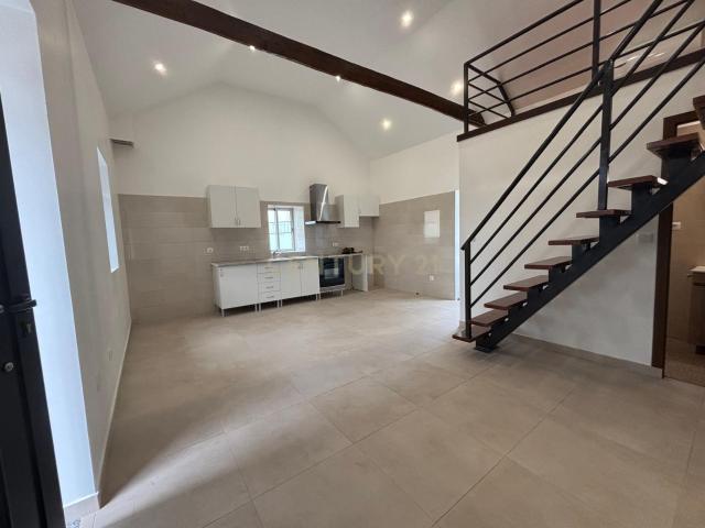 Moradia T2 em Albergaria dos Doze para arrendamento
