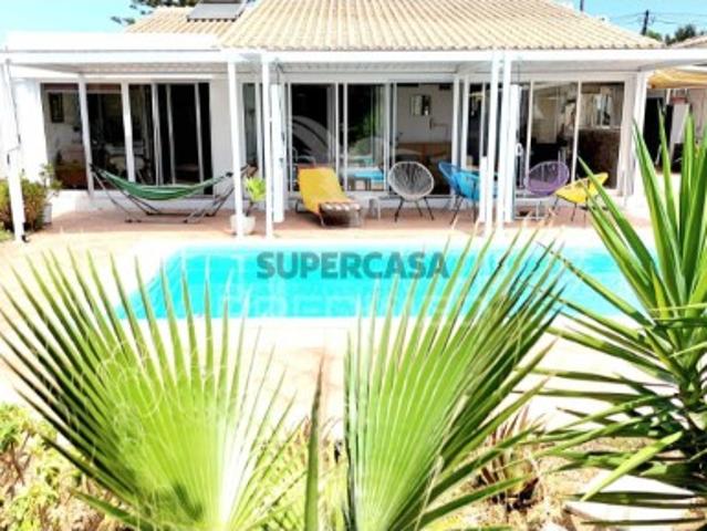 Moradia T3 em Albufeira e Olhos de Água