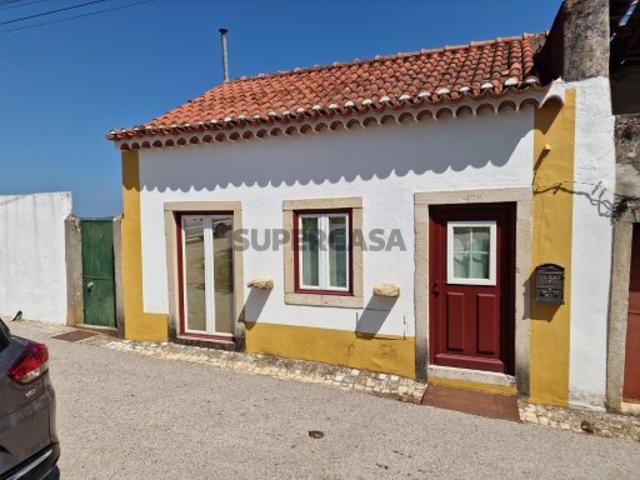 Moradia T2 em Além da Ribeira e Pedreira
