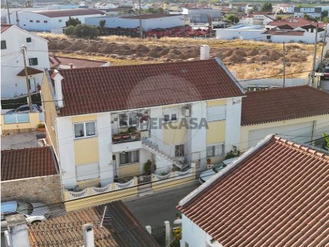 Moradia T2 em Alenquer Santo Estêvão e Triana