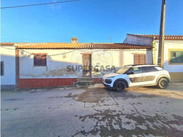 Moradia T2 em Aljustrel