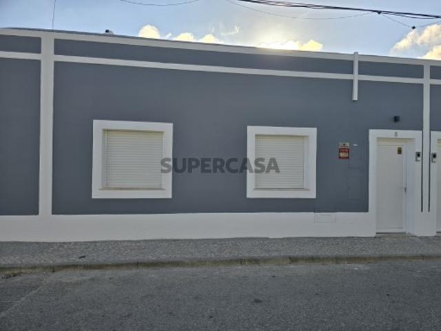 Moradia T2 em Baixa da Banheira e Vale da Amoreira