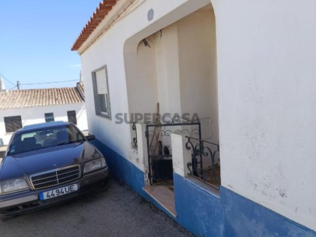 Moradia T2 em Barão de São João