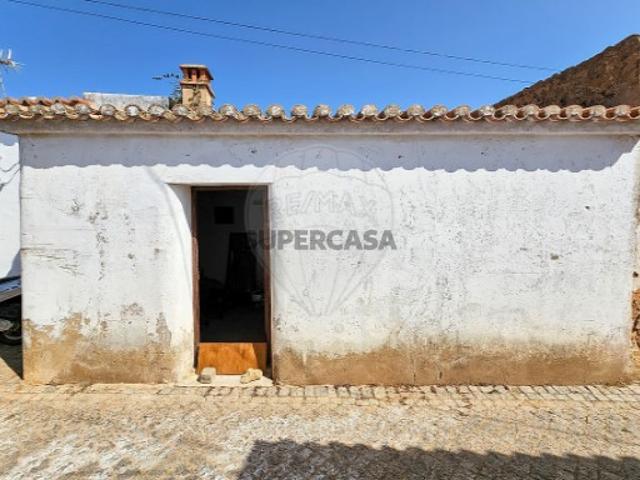 Moradia T2 em Barão de São Miguel
