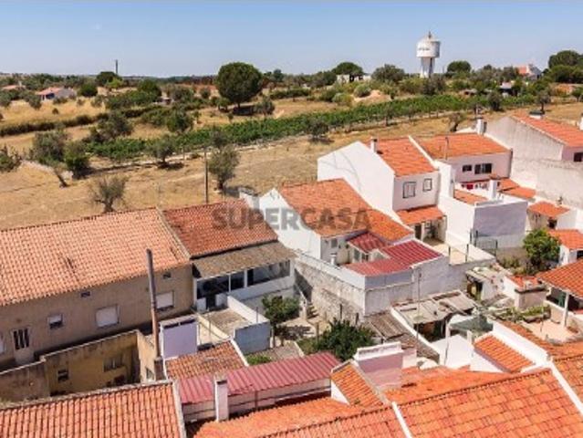 Moradia T2 em Cabeção