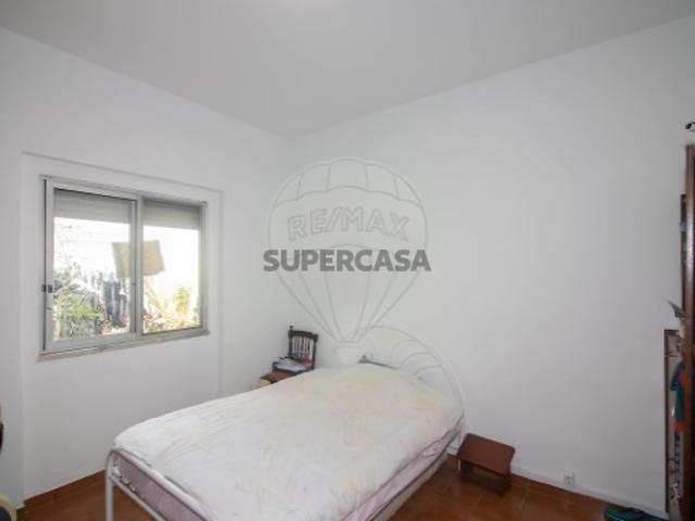 Moradia T2 em Carregado e Cadafais