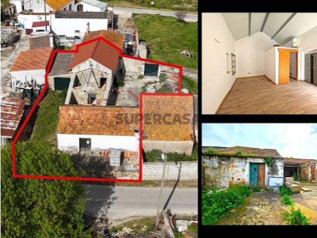 Moradia T2 em Carregado e Cadafais