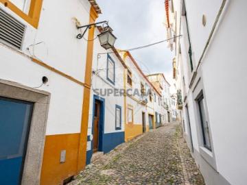 Moradia T2 em Évora São Mamede, Sé, São Pedro e Santo Antão