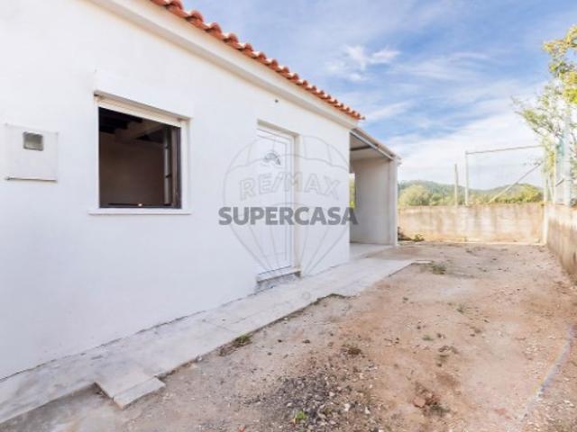 Moradia T2 em Enxara do Bispo, Gradil e Vila Franca do Rosário