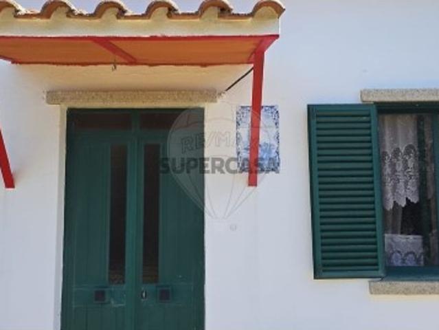 Moradia T2 em Esperança