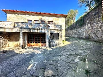 Moradia T2 em pedra para venda em Portela Susã Viana do Castelo