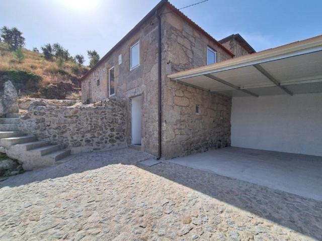 Moradia T2 em pedra totalmente renovada 0m² Cerdal
