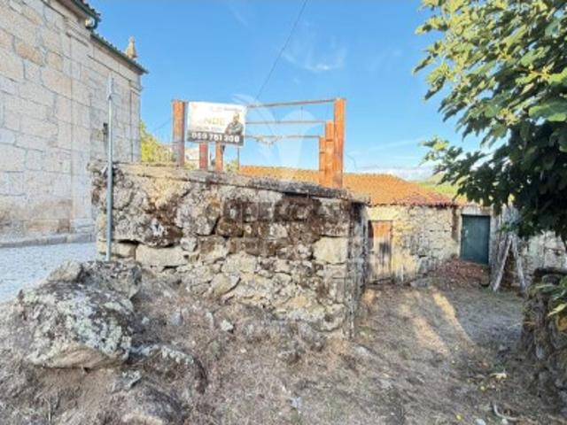 Moradia T2 em Pópulo e Ribalonga