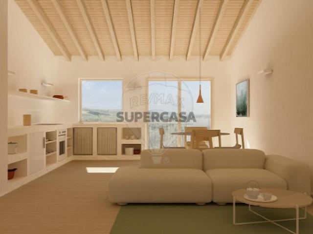 Moradia T2 em Póvoa de São Miguel