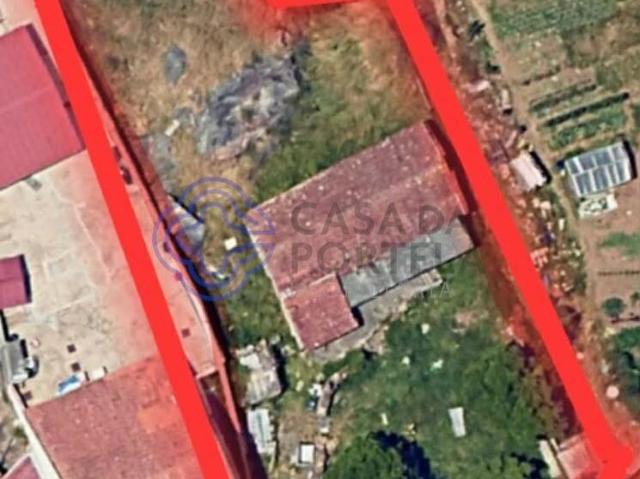 Moradia T2 em Ruína em Fânzeres | Terreno de 978 m² | Poço 78m² Fânzeres e São Pedro da Cova