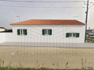 Moradia T2 em remodelação no Bárrio