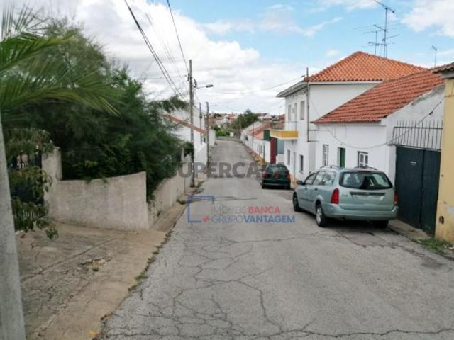 Moradia T2 em Riachos