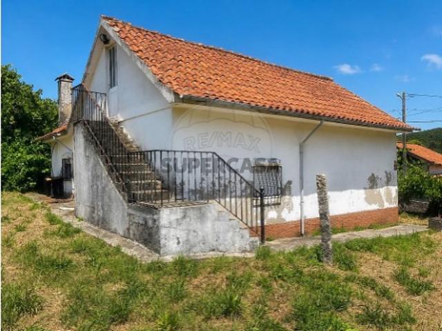 Moradia T2 em São Julião e Silva
