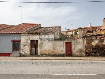 Moradia T2 em São Manços e São Vicente do Pigeiro