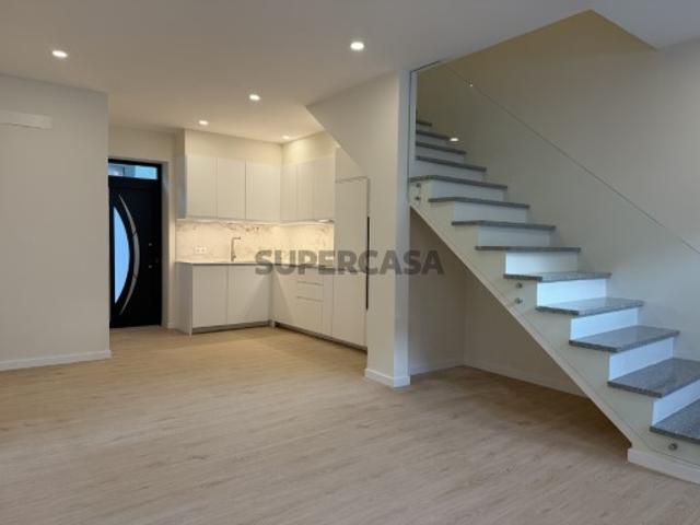 Moradia T2 em São Salvador