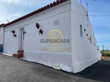 Moradia T2 em Salvador e Santa Maria da Feira