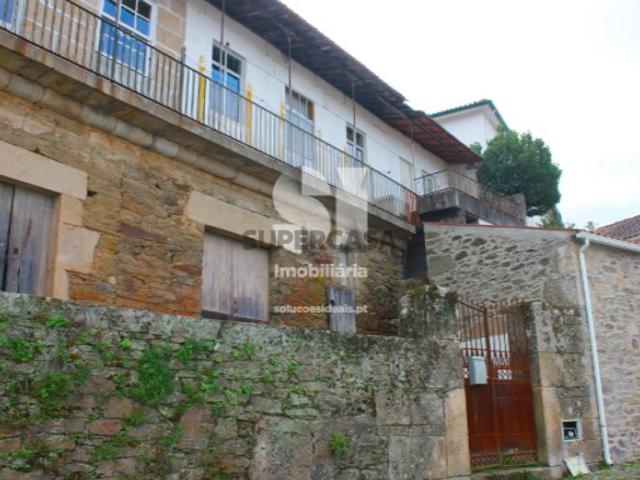 Moradia T2 em Sanfins do Douro