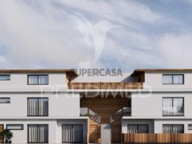 Moradia T2 em Santa Cruz