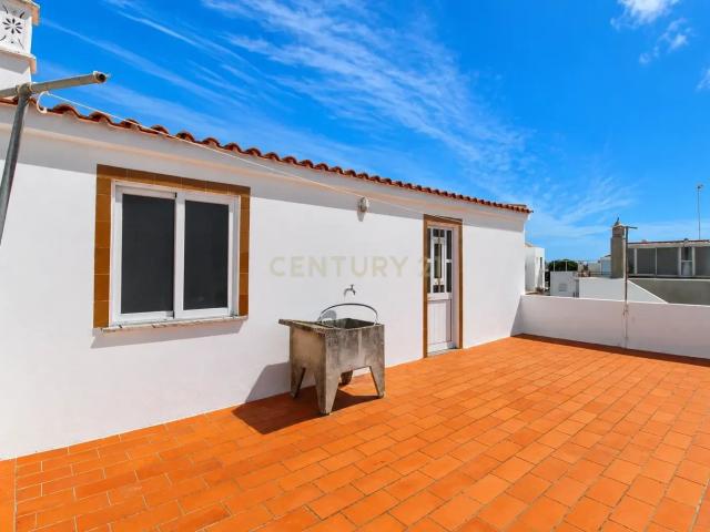 Moradia T2 em Santa Luzia, Tavira Oportunidade Única
