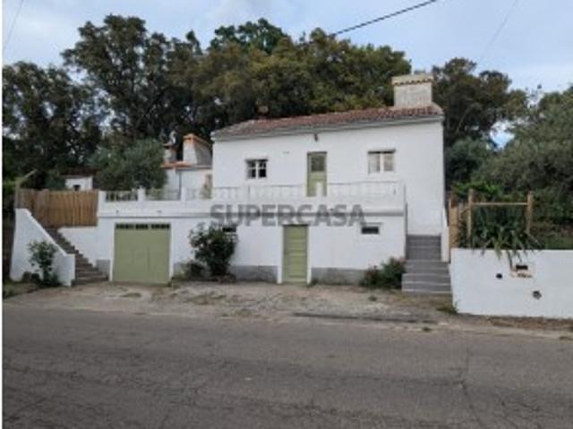 Moradia T2 em Santo António das Areias