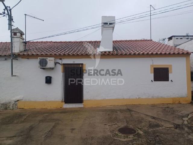 Moradia T2 em Urra