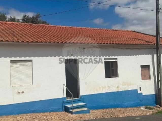 Moradia T2 em Viana do Alentejo