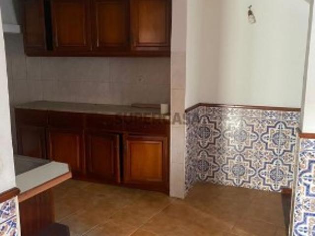 Moradia T2 em Vila Cova de Alva e Anseriz