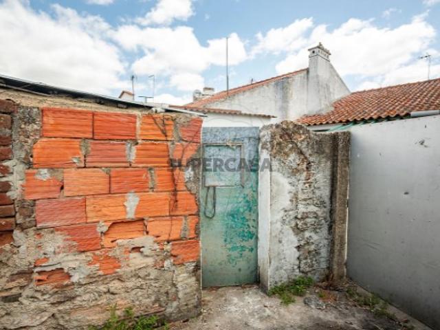 Moradia T2 em Vila Nova da Baronia