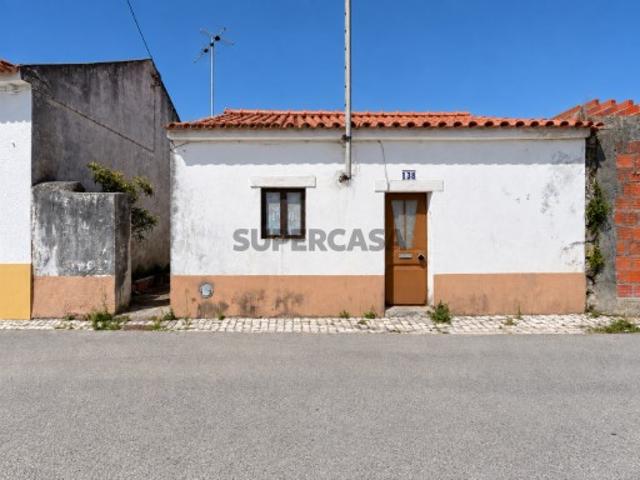 Moradia T2 Filhós/Bugalhos
