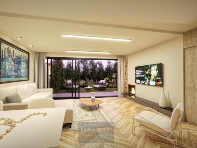 Moradia T2+1 com Rooftop, Vista Rio, Beato, Lisboa