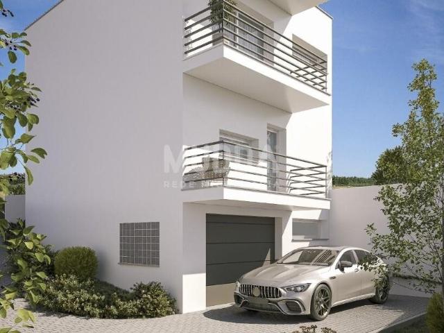 Moradia T2 independente em Famalicão da Nazaré 140m² Famalicão