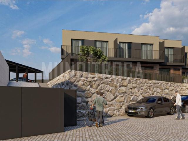 Moradia T2 Lamas Condominio fechado