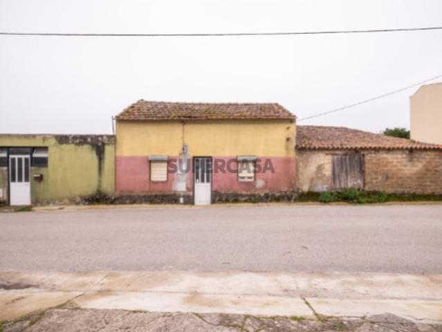 Moradia T2 localizada em Pouca Pena, Soure