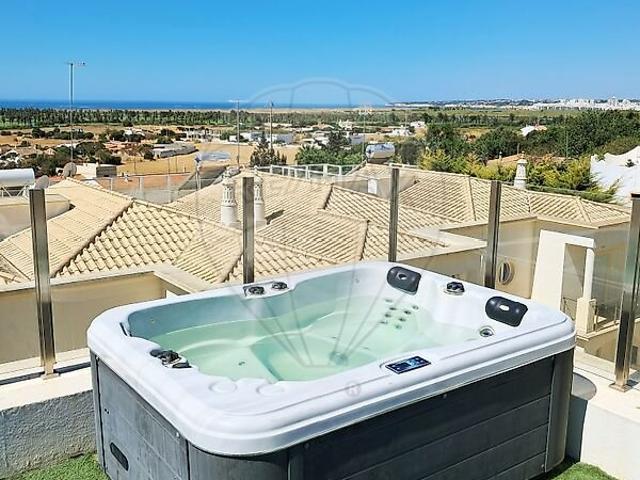 Moradia T2 para arrendar em Guia, Albufeira RE/MAX Portugal