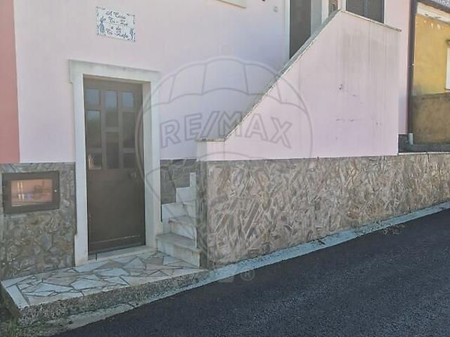 Moradia T2 para arrendar em Serra e Junceira, Tomar RE/MAX Portugal