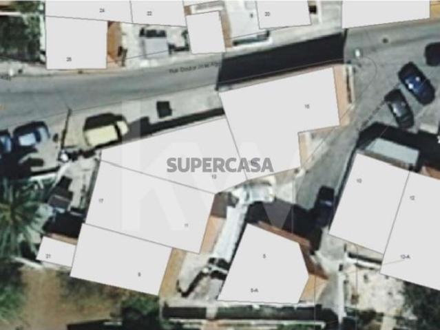 Moradia T2 para Reconstruir com Projeto Aprovado