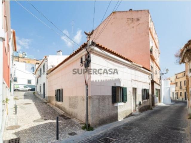 Moradia T2 para Recuperação em Vila Franca de Xira