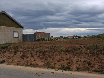 Moradia T2 para recuperar em Barrio, Alcobaça 160.000€