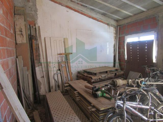 MORADIA T2 PARA RENOVAR COM GARAGEM EM AZINHAL NO CONCELHO DE CASTRO MARIM